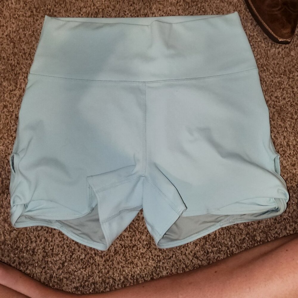 Fabletics shorts medium